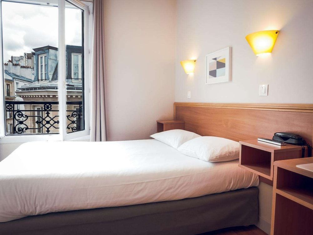 undefined Hotel Bonsejour Montmartre 5