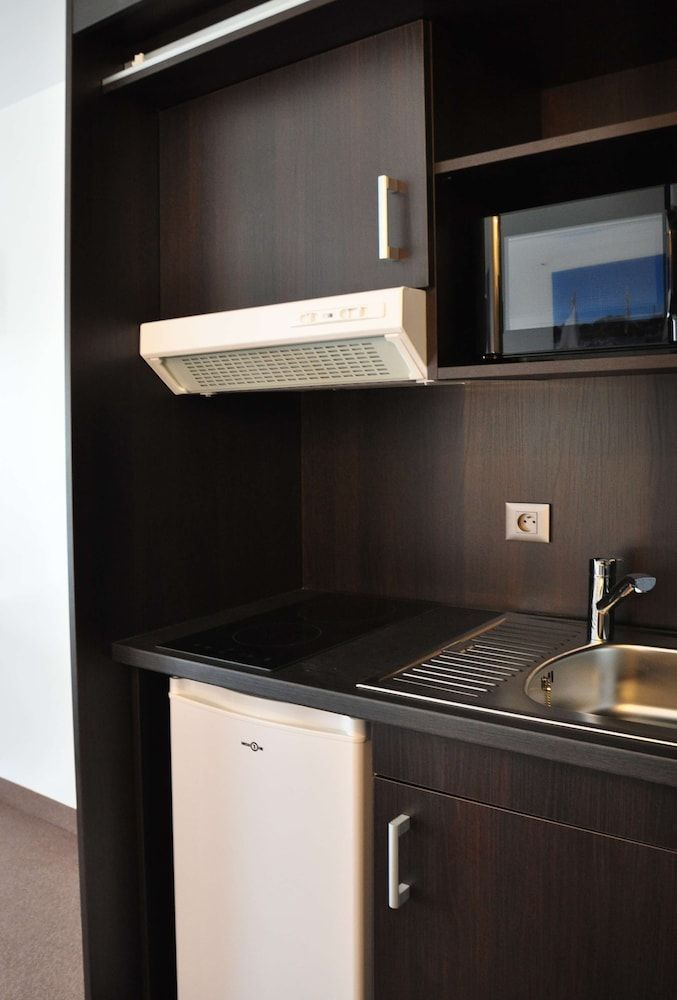 Golden Tulip Pornic Suites Superior Studio, 1 Double Bed 6