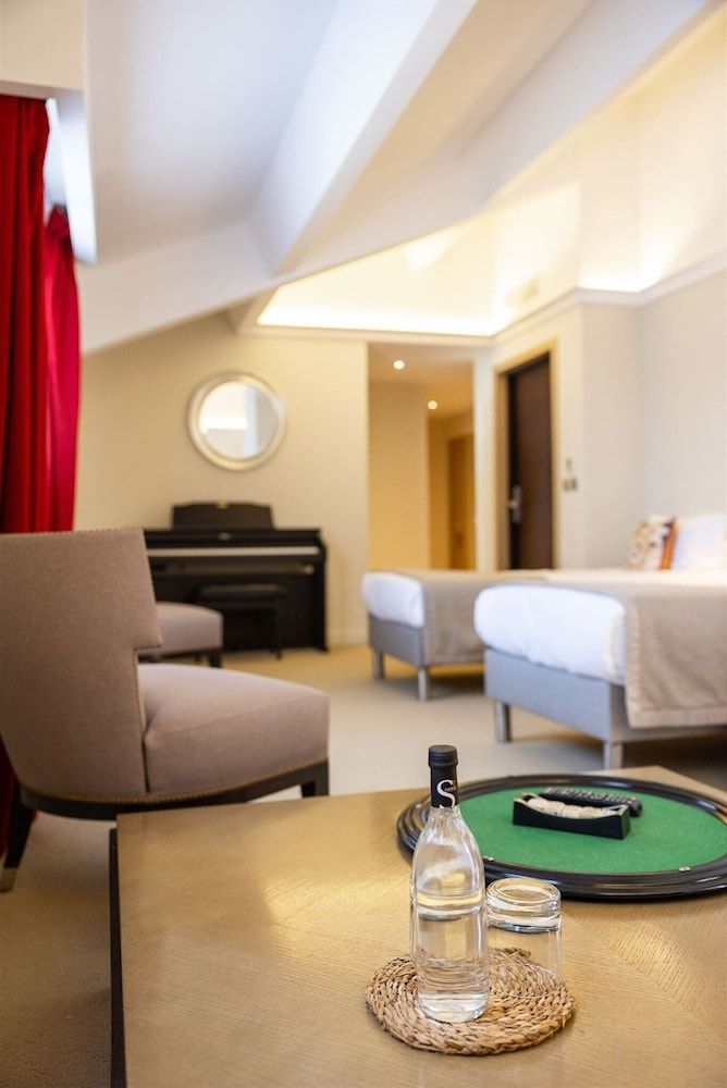 Hôtel des Gouverneurs Family Suite 6