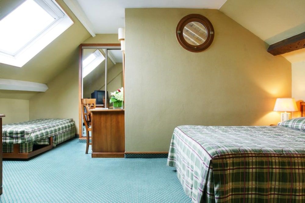 undefined Hôtel Meslay République 9