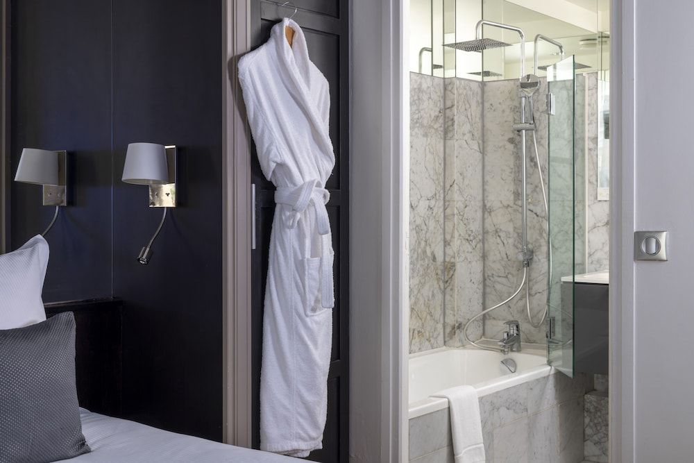 Hotel du Jeu de Paume Superior Double Room 3