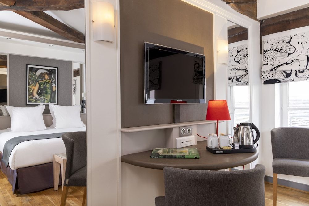 Hotel du Jeu de Paume Classic Double Room 4