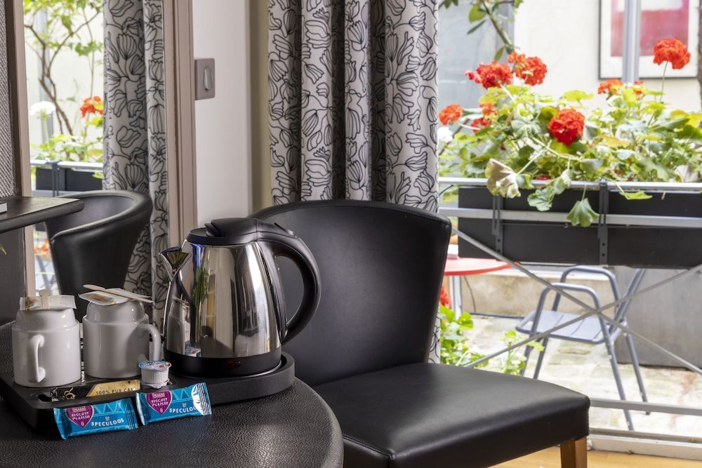 Hotel du Jeu de Paume Superior Double Room 7