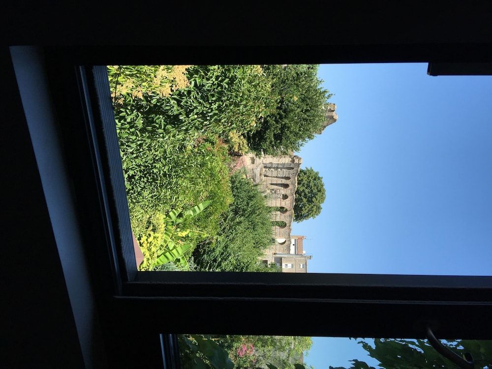 L'Arène Bordeaux Superior Double Room, 1 King Bed 3