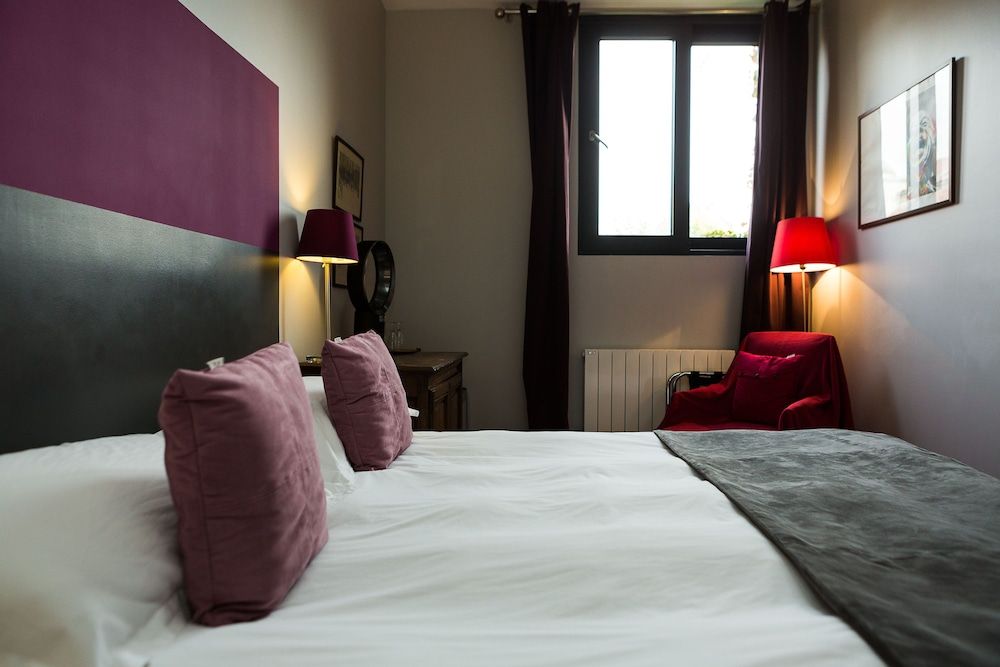 L'Arène Bordeaux Superior Double Room, 1 King Bed 2