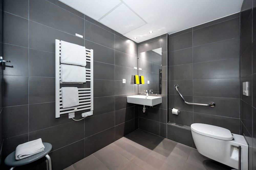 Staycity Aparthotels, Marseille, Centre Vieux Port Studio Apartment, Accessible (2 Adults) 6