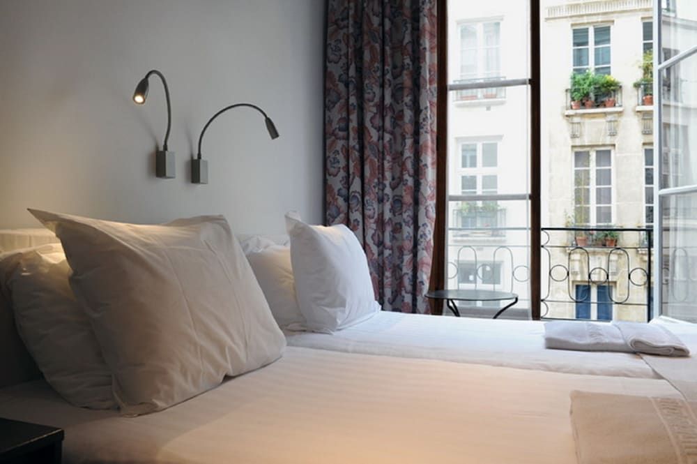 Twin Room, 2 Twin Beds, Non Smoking, City View