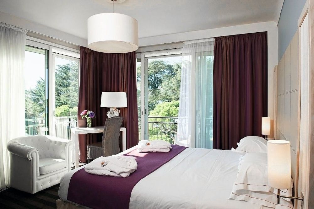 Double Room, Partial Sea View (spa access)