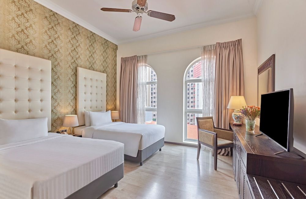 Village Hotel Albert Court by Far East Hospitality Superior Room 3