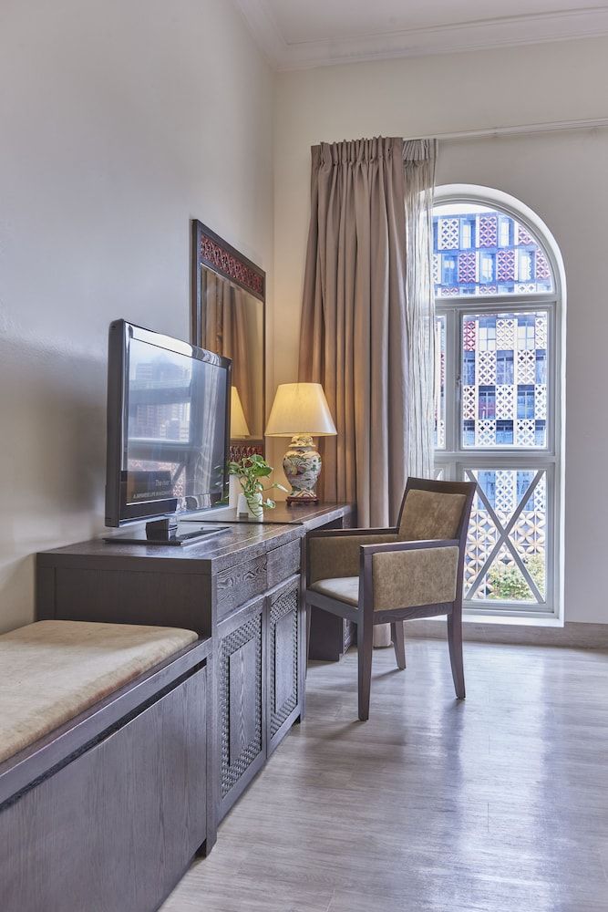 Village Hotel Albert Court by Far East Hospitality Superior Room 16