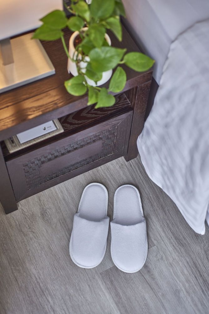 Village Hotel Albert Court by Far East Hospitality Superior Room 20