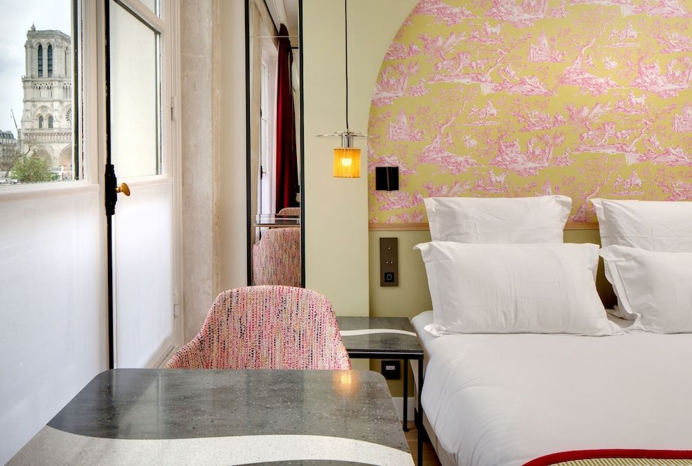 Hotel Les Rives De Notre Dame Classic Double Room 7