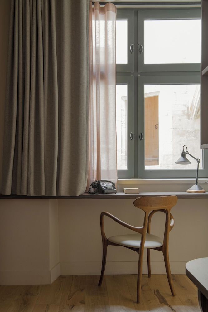 Académie Hôtel Lyon Family Suite, 1 King Bed with Sofa bed, 2 Bathrooms 7