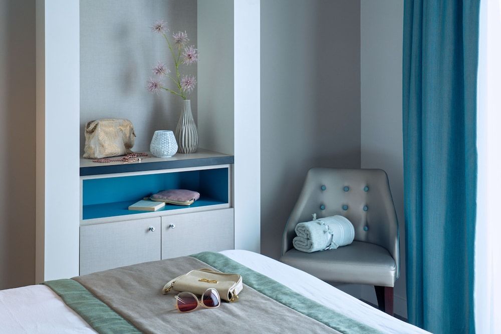 Hôtel Valdys Thalasso & Spa - la Baie Comfort Double Room, Sea View 4