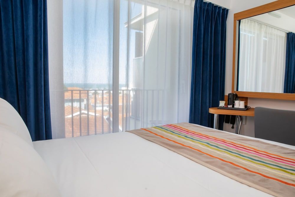 Superior Room, 1 Double Bed, Non Smoking, Balcony