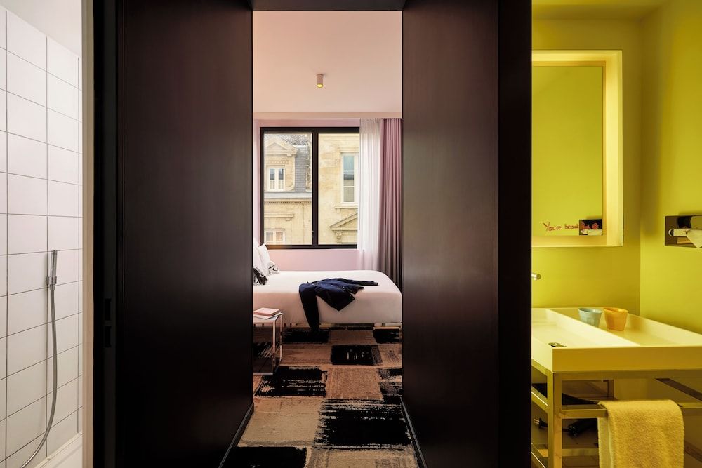 Mama Shelter Bordeaux Room, 1 Queen Bed (Medium Mama Double) 7