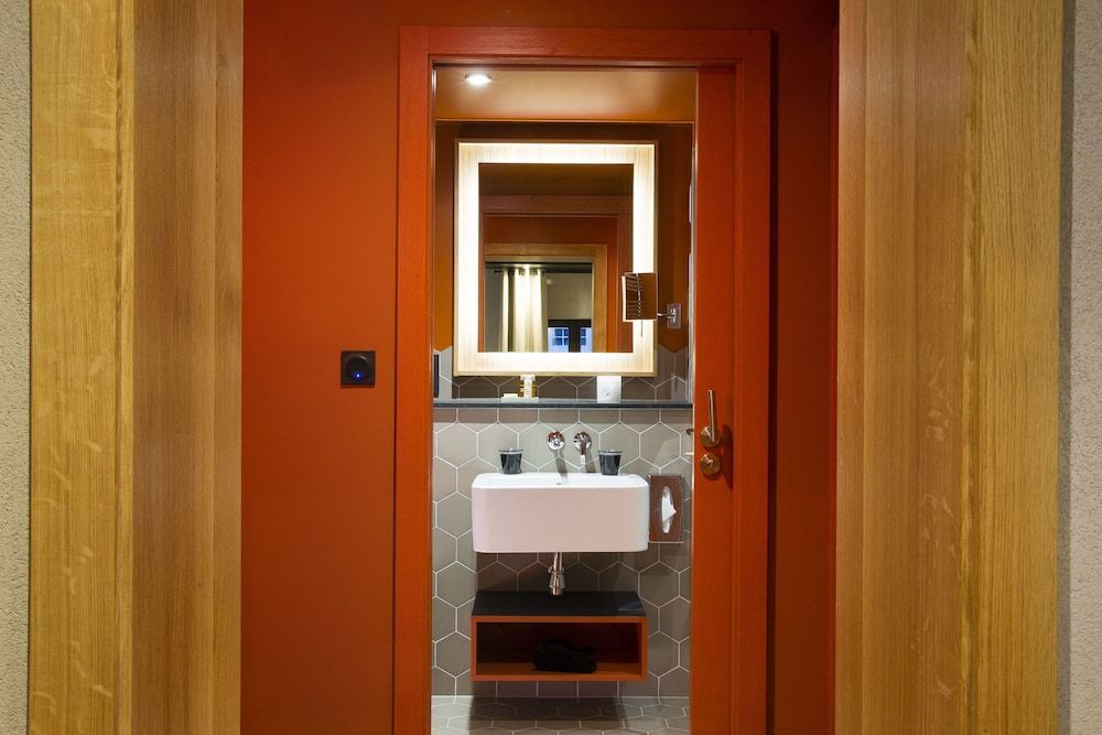 Hotel Le Colombier Suites Deluxe Room 12