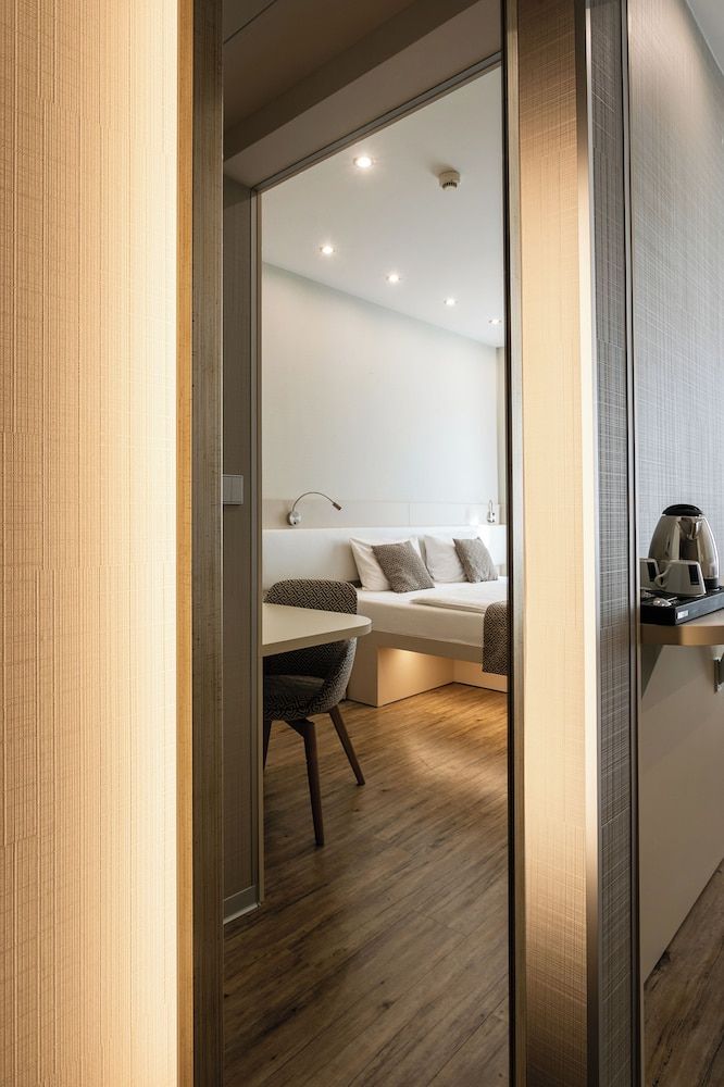 Hotel Ametyst Deluxe Double or Twin Room 10