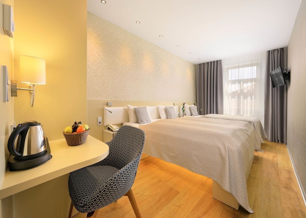 undefined Hotel Ametyst 5