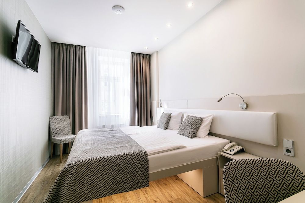 undefined Hotel Ametyst 4