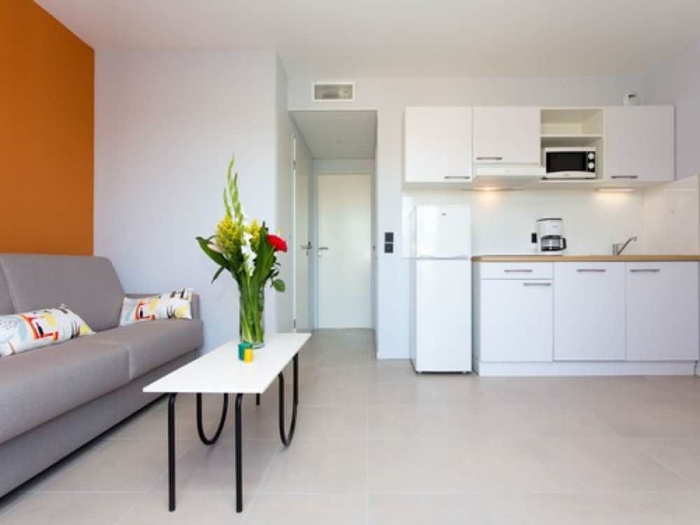 Adonis Mougins Apartment, 2 Bedrooms 7