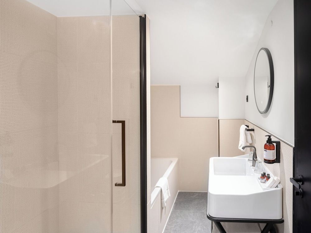 Maisons du Monde Hôtel & Suites - La Rochelle Vieux Port Suite Junior 5