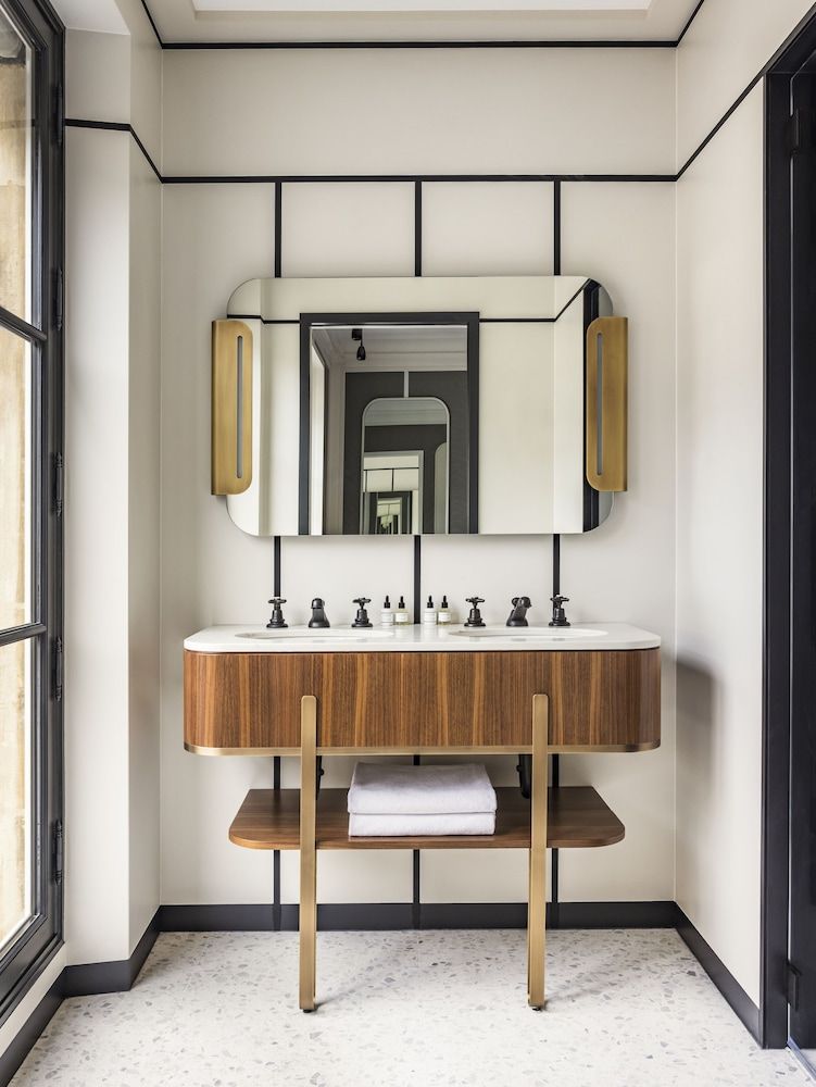 Pavillon Faubourg Saint-Germain & Spa Deluxe Room 7