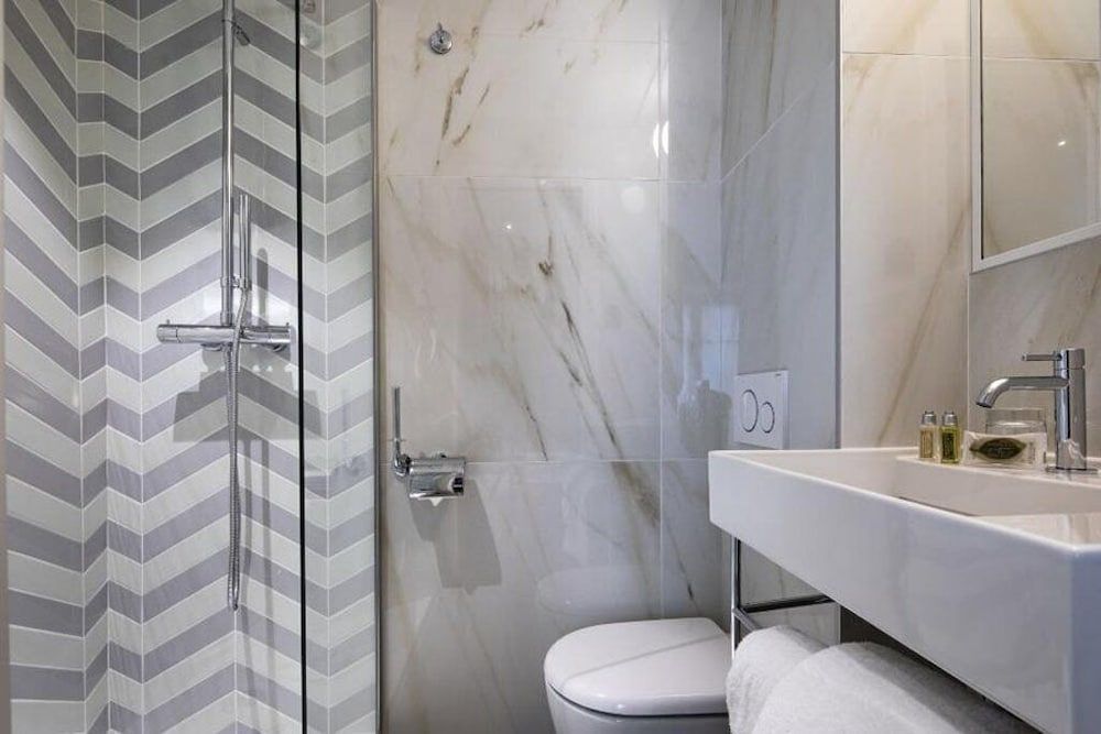 Maxim Quartier Latin Classic Room 3