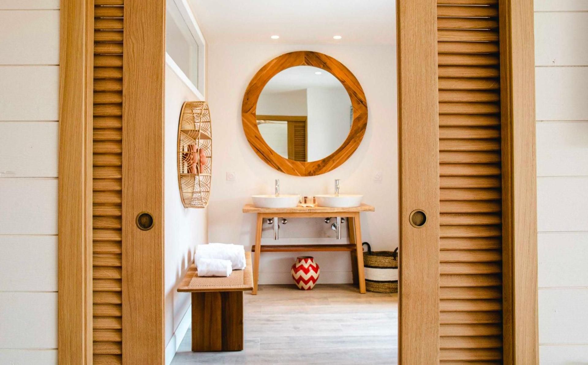 Les jardins de la presqu’île with private jacuzzi and Wellness Access