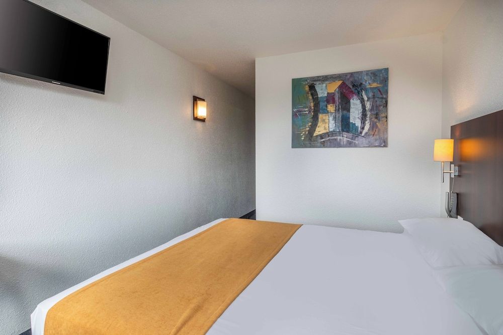 The originals Hotel Ariane, Toulouse Standard Double Room 2