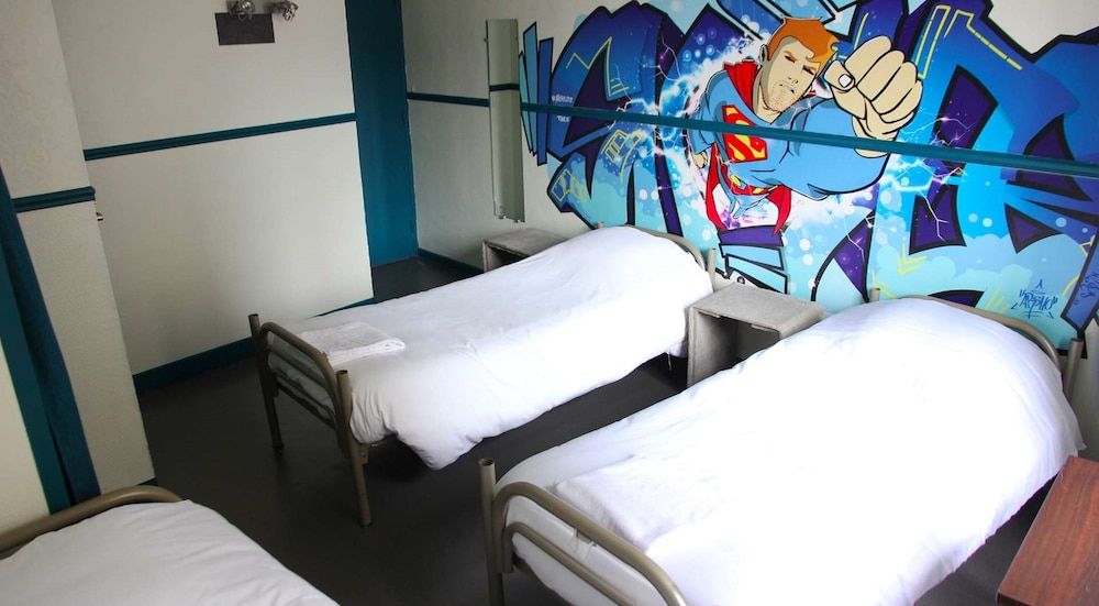 undefined Absolute Hotel Paris République 7