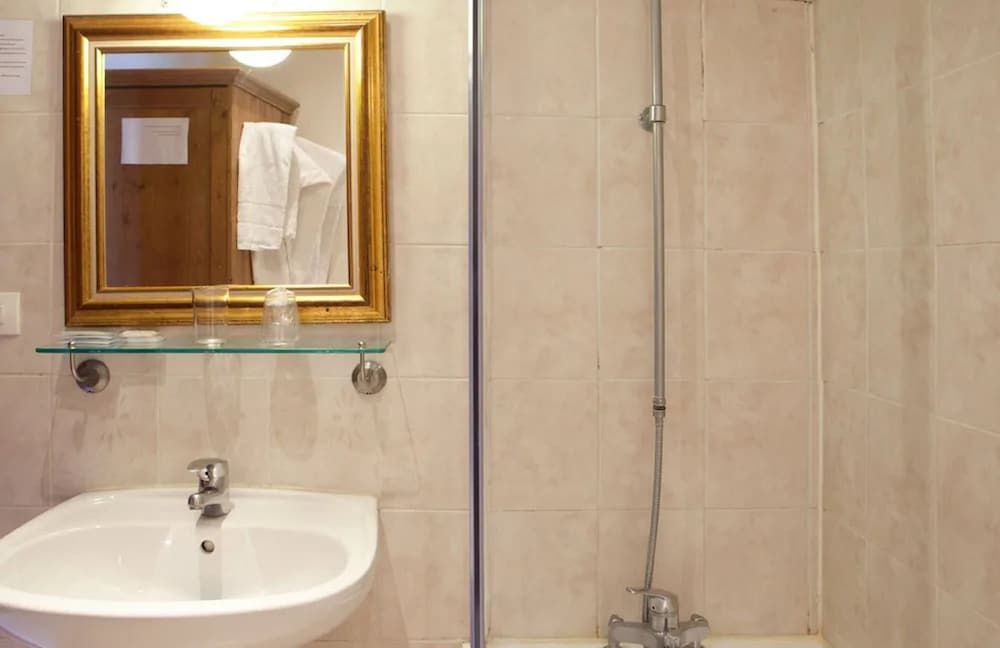 undefined Hôtel Esmeralda 9