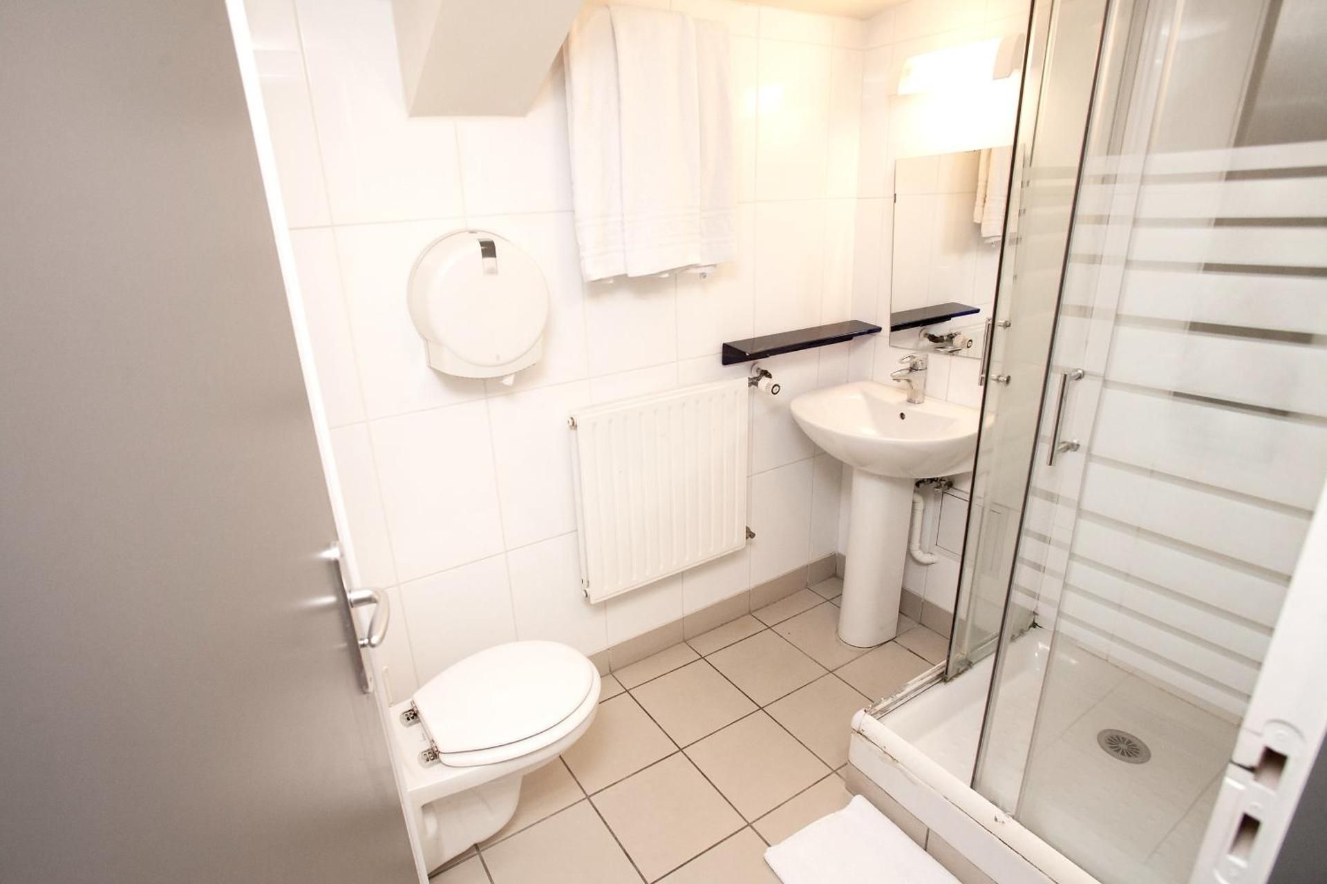 Budget Twin Room with Private Bathroom room