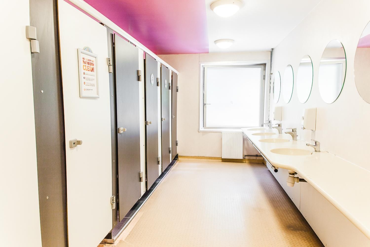 St Christopher's Inns The Canal Hostel Private Double with shared bathroom 3