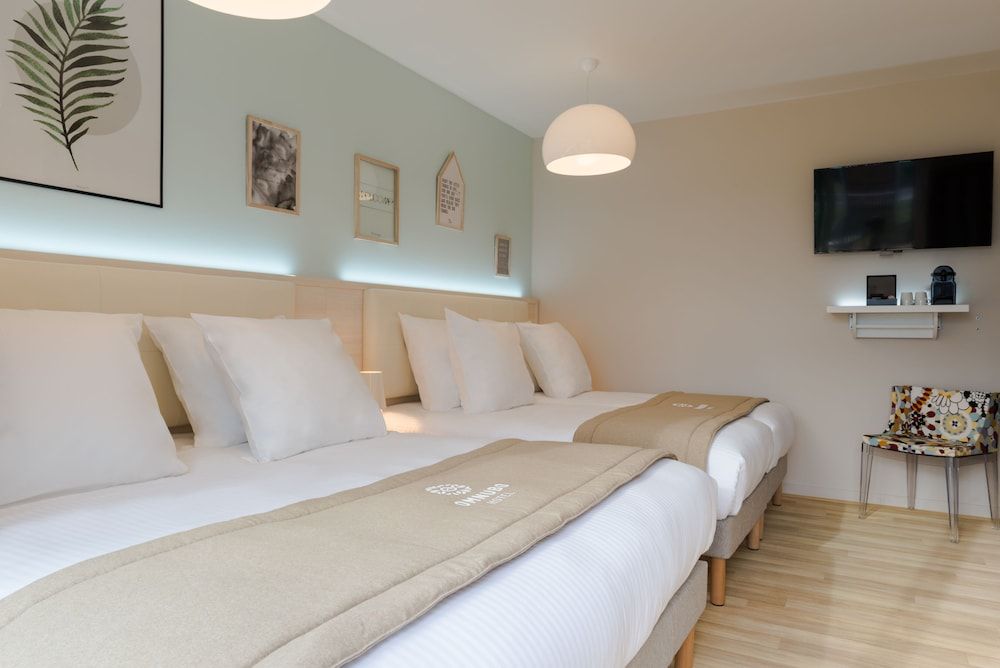 Family Room, Balcony