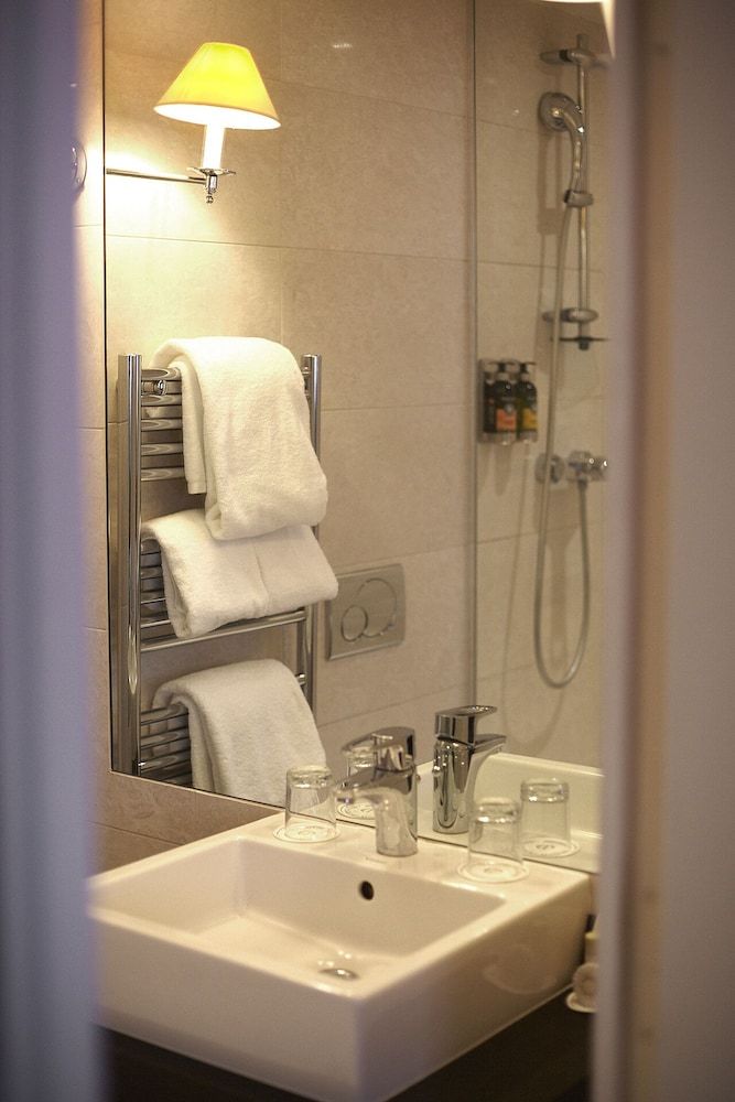 Hotel du Danube Saint Germain Superior Double Room 4