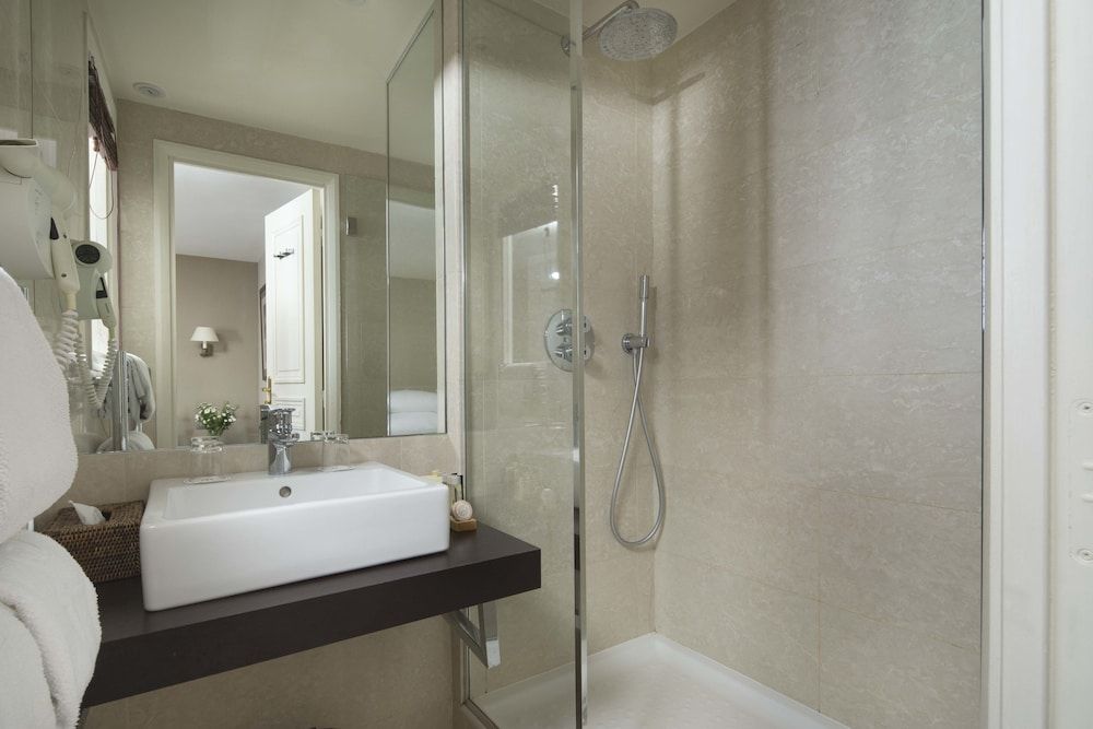 undefined Hotel du Danube Saint Germain 10