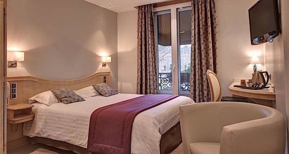 Hôtel du Midi Paris Montparnasse Superior Double Room 5