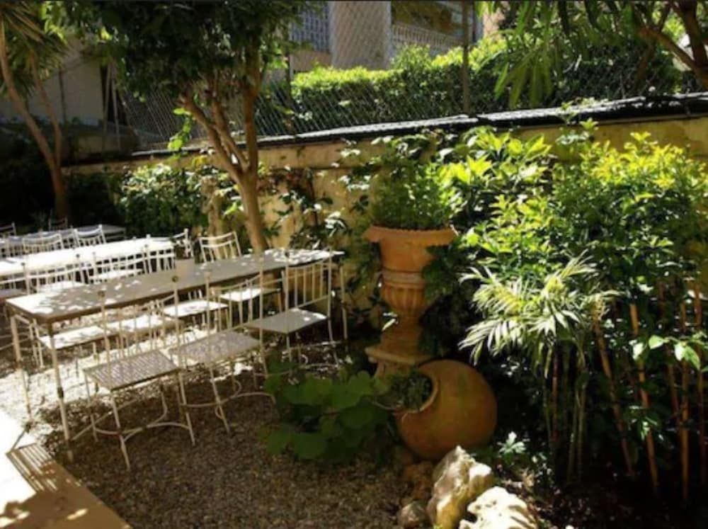 undefined Ruc Hôtel Cannes 10