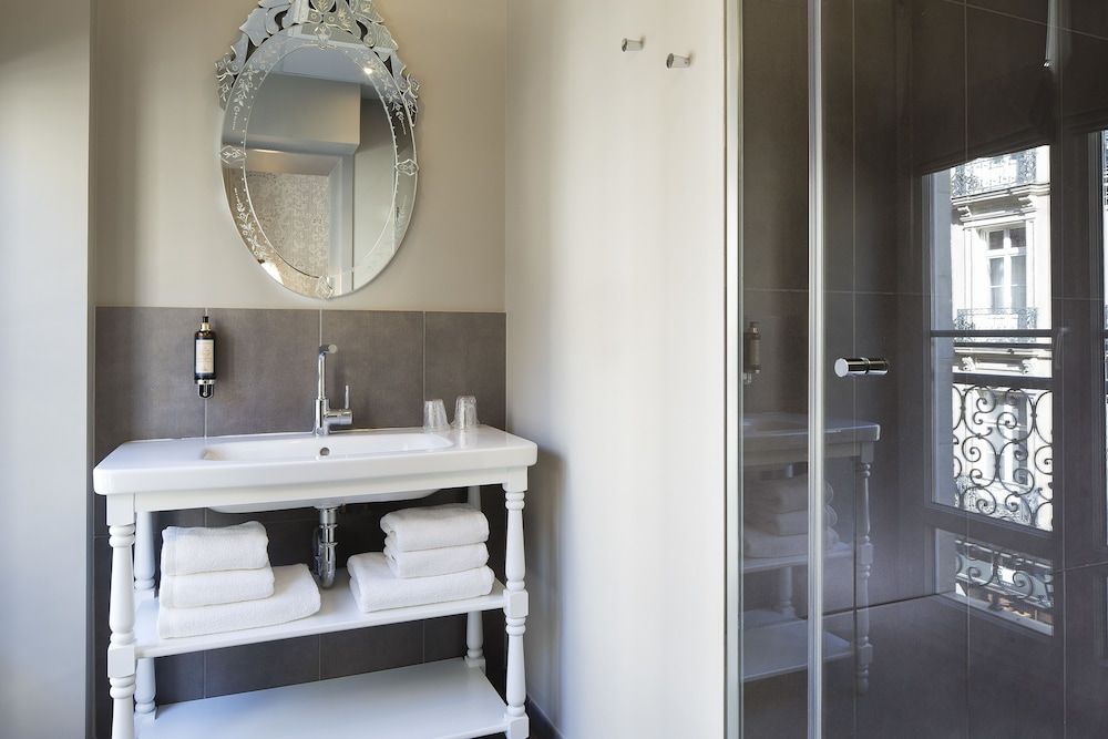 Le Nemours Rennes Double Privilege Room 7