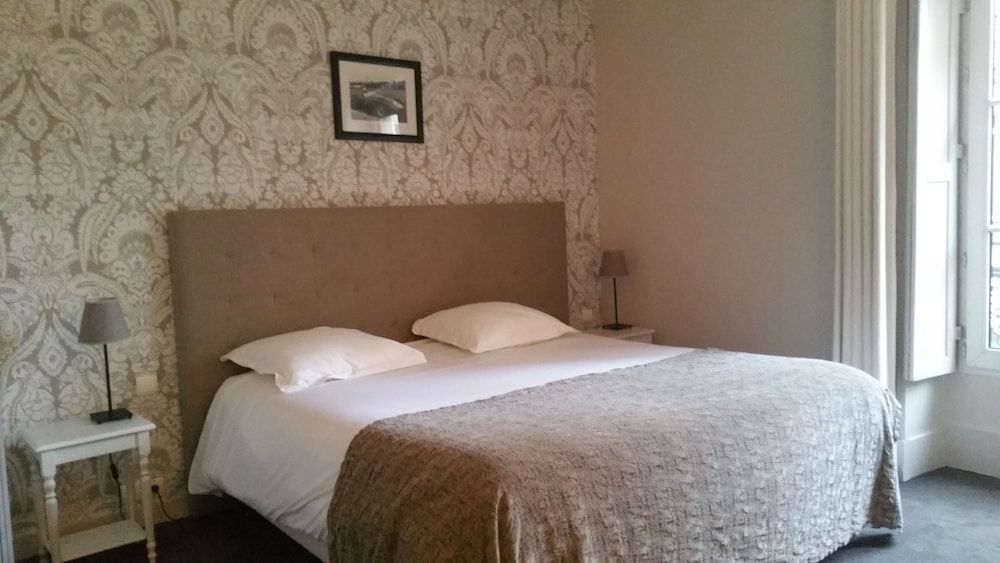 Le Nemours Rennes Double Privilege Room 4