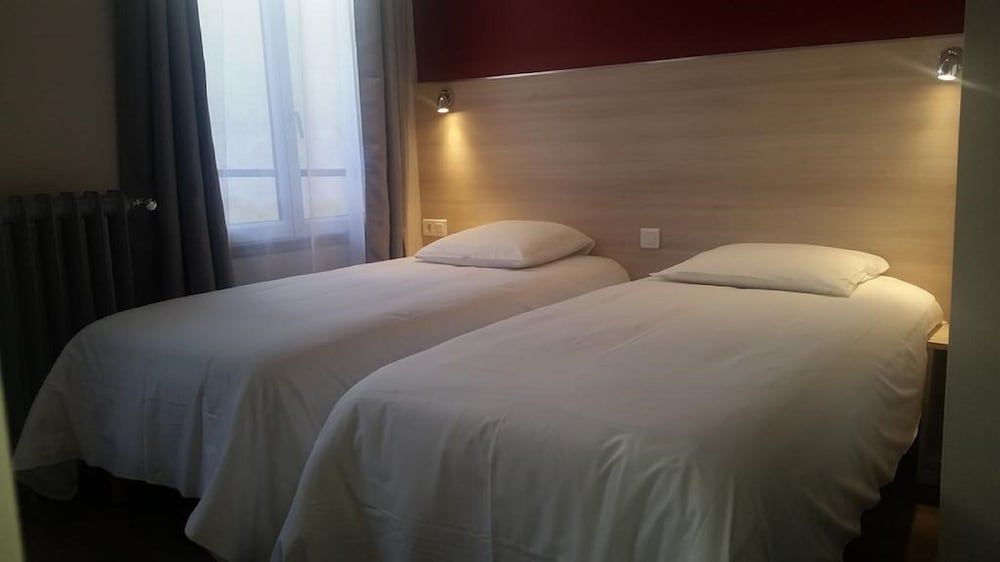 Hôtel Aix Europe Twin Room 3