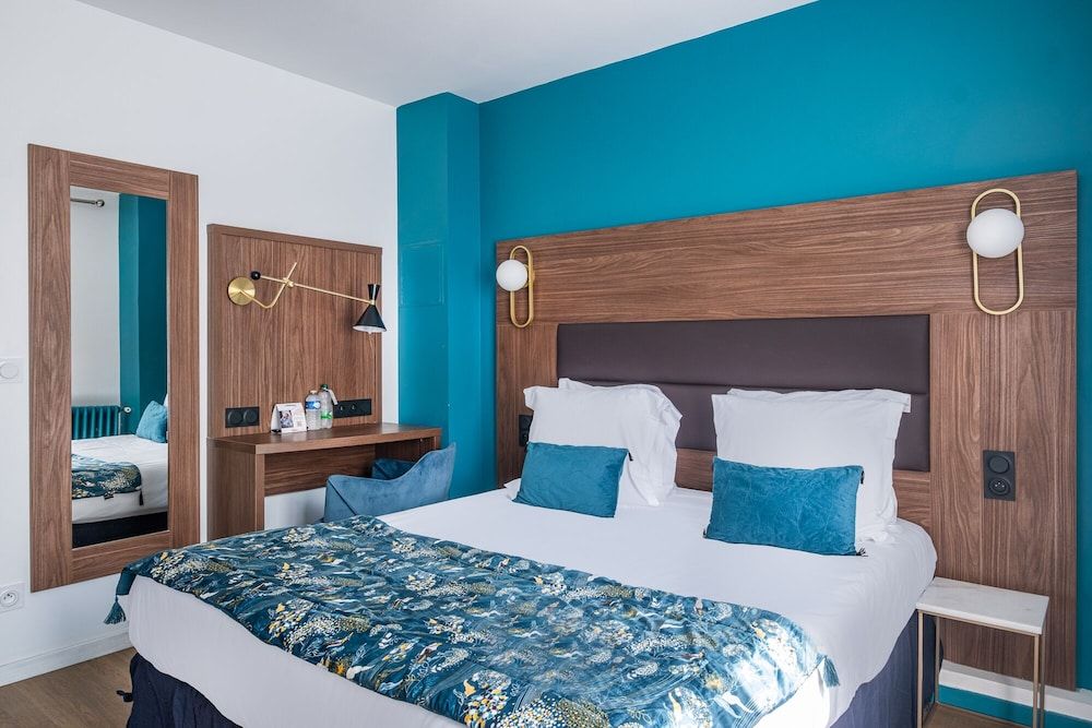 The Originals Boutique, Hôtel Le Marignan,Le Havre Centre Gare Superior Double Room, Non Smoking, City View 3