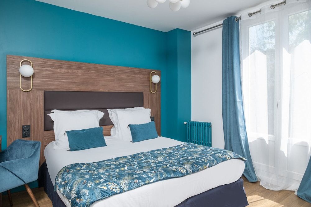 The Originals Boutique, Hôtel Le Marignan,Le Havre Centre Gare Superior Double Room, Non Smoking, City View 2