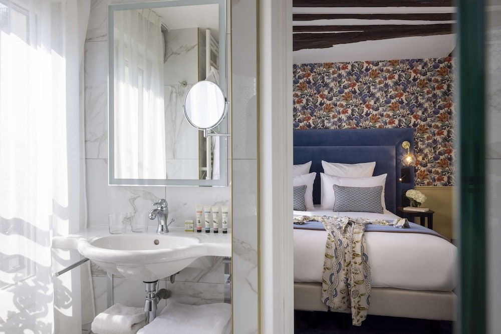 Hôtel Louis II Superior Double Room 5