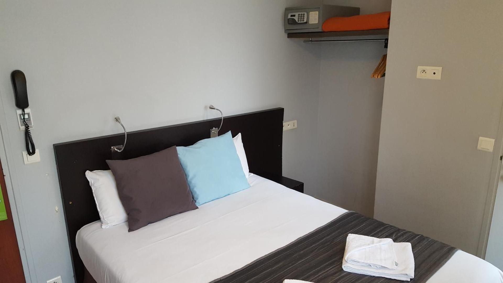 undefined Le Montclair Montmartre by River - Hostel 7