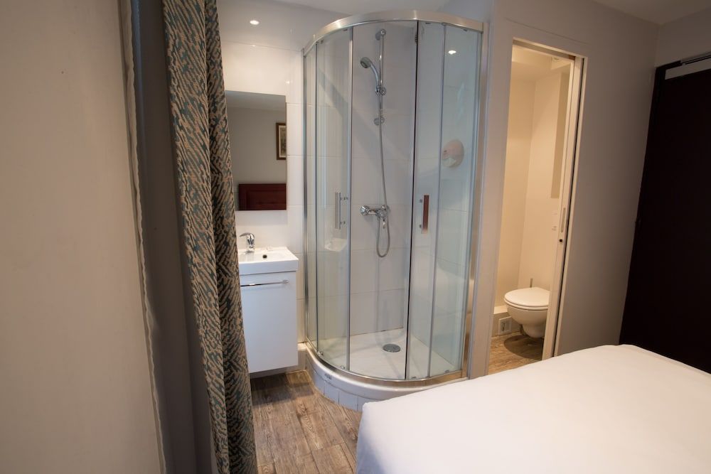 Hotel Savoy Single Room 6