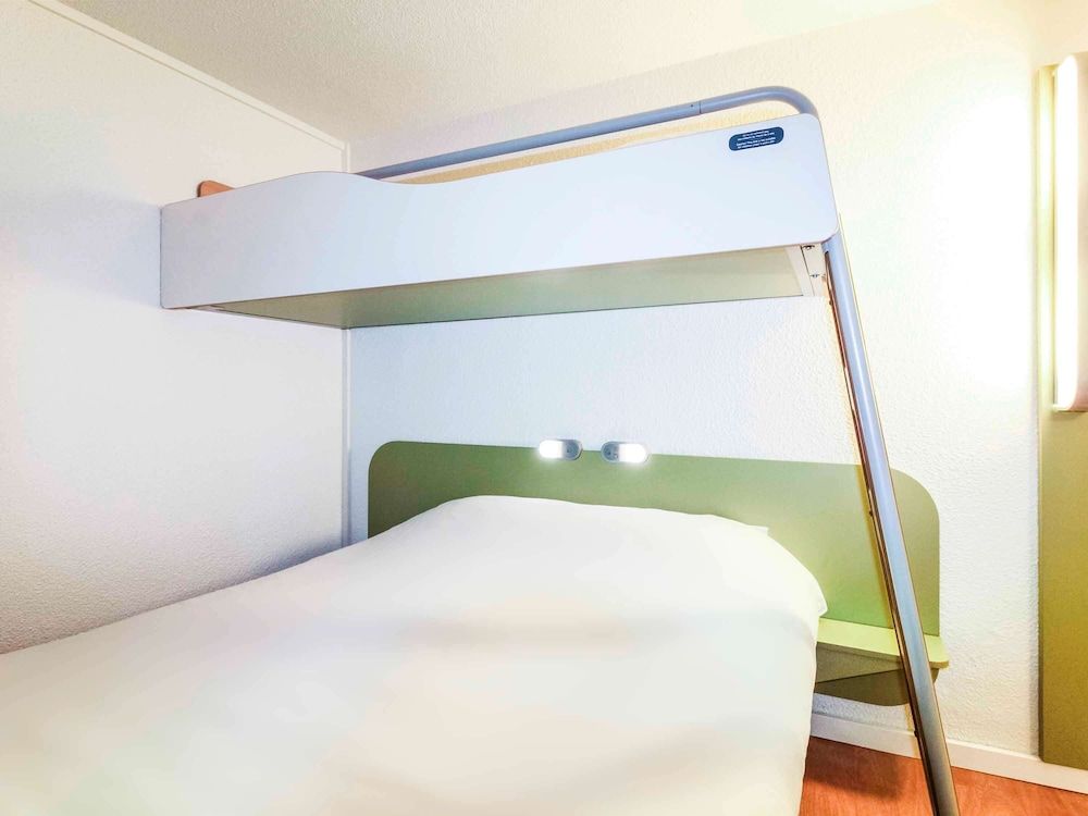 Triple Room, Multiple Beds