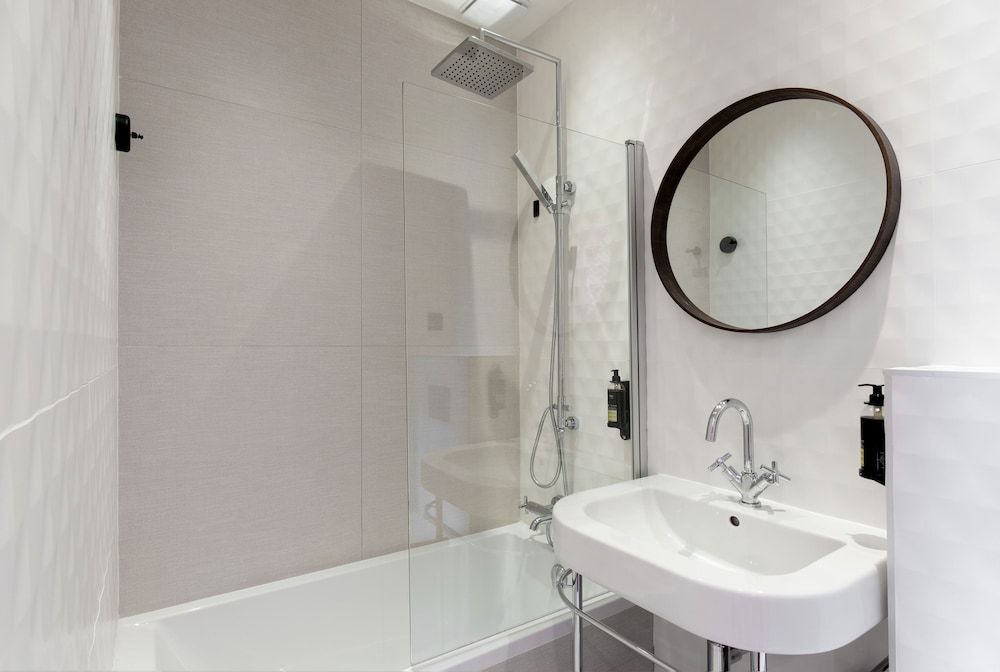 Hôtel Montmorency Deluxe Room 27