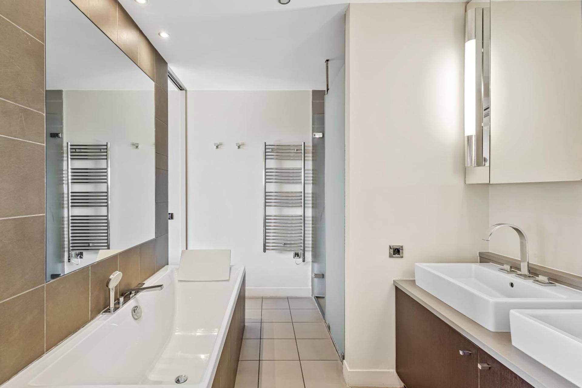 Suite - Ground Floor